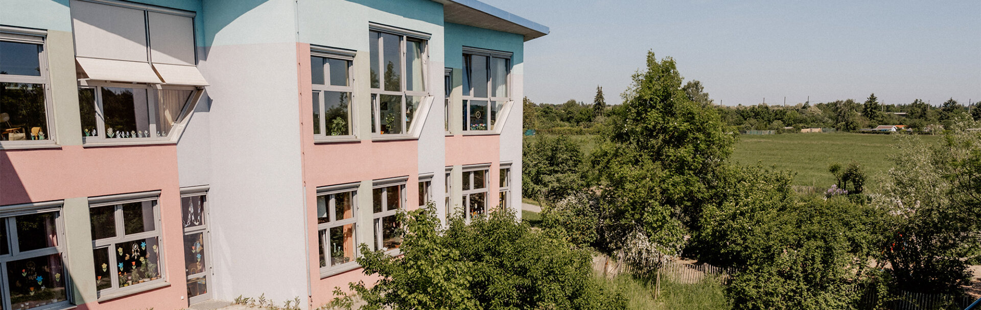 gebäude-anlage-footer-mitarbeit-parzival-zentrum-karlsruhe gebäude-anlage-footer-mitarbeit-parzival-zentrum-karlsruhe