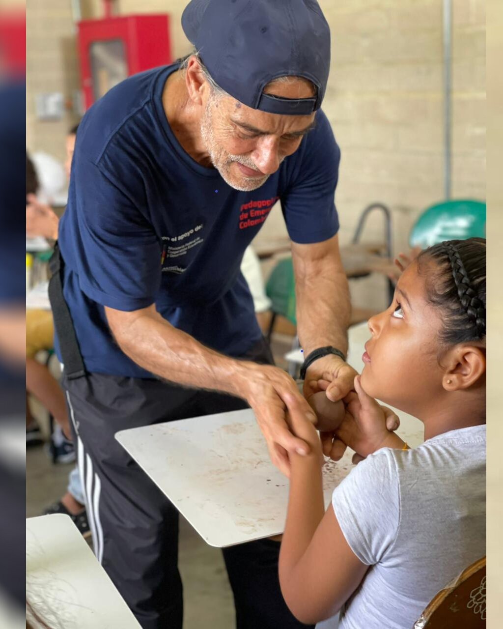 Ambulanz_Einzelintervention_Beziehung_Hilfe_Kind_Helfer